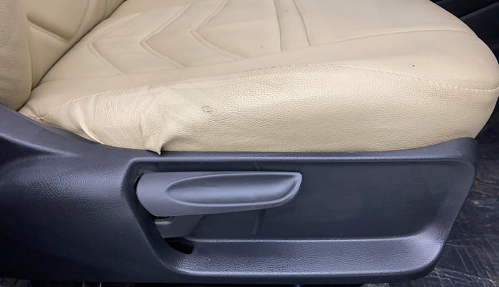 2020 Skoda Rapid 1.0 AMBITION TSI MT, Petrol, Manual, 6,840 km, Driver Side Adjustment Panel