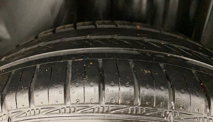 2020 Skoda Rapid 1.0 AMBITION TSI MT, Petrol, Manual, 6,840 km, Left Rear Tyre Tread