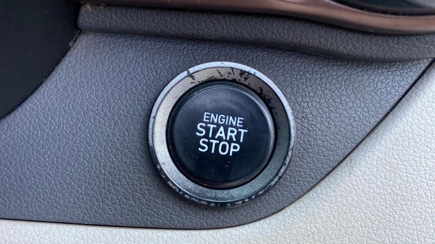 2020 Hyundai AURA SX PLUS 1.2 AMT, CNG, Automatic, 1,03,708 km, Keyless Start/ Stop Button