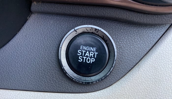 2020 Hyundai AURA SX PLUS 1.2 AMT, CNG, Automatic, 1,03,686 km, Keyless Start/ Stop Button