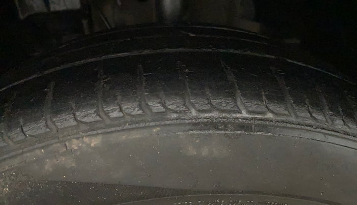 2019 Tata Tiago XZ PLUS PETROL, Petrol, Manual, 80,574 km, Left Front Tyre Tread