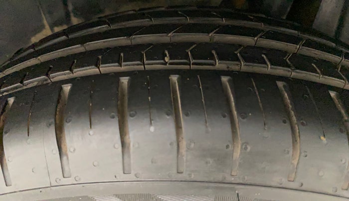 2022 Maruti XL6 ZETA AT, Petrol, Automatic, 18,659 km, Left Rear Tyre Tread