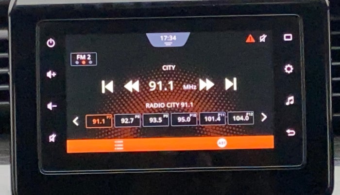 2022 Maruti XL6 ZETA AT, Petrol, Automatic, 18,659 km, Infotainment System