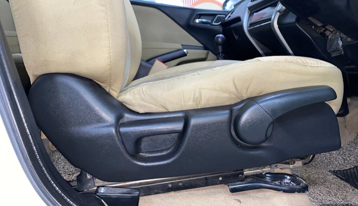 2019 Honda City 1.5L I-VTEC V MT, Petrol, Manual, 81,563 km, Driver Side Adjustment Panel