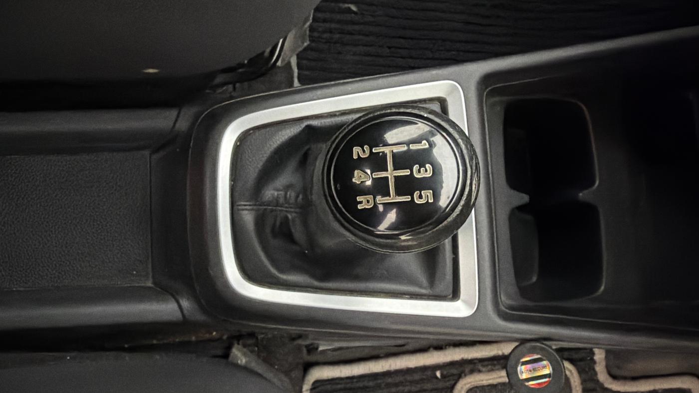 2021 Maruti Swift VXI, Petrol, Manual, 50,556 km, Gear Lever