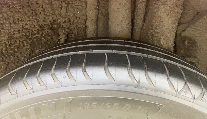 2019 Hyundai Elite i20 ASTA 1.2 (O), Petrol, Manual, 90,632 km, Left Rear Tyre Tread