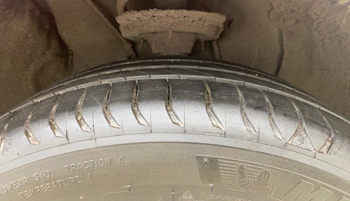 2019 Hyundai Elite i20 ASTA 1.2 (O), Petrol, Manual, 90,632 km, Right Front Tyre Tread