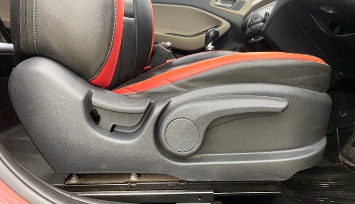 2019 Hyundai Elite i20 ASTA 1.2 (O), Petrol, Manual, 90,632 km, Driver Side Adjustment Panel