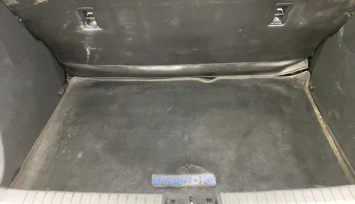 2019 Hyundai Elite i20 ASTA 1.2 (O), Petrol, Manual, 90,632 km, Boot Inside