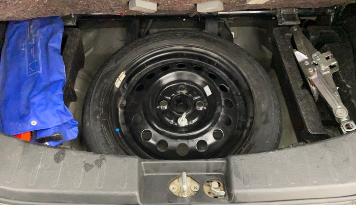 2013 Maruti Wagon R 1.0 VXI, Petrol, Manual, 45,563 km, Spare Tyre