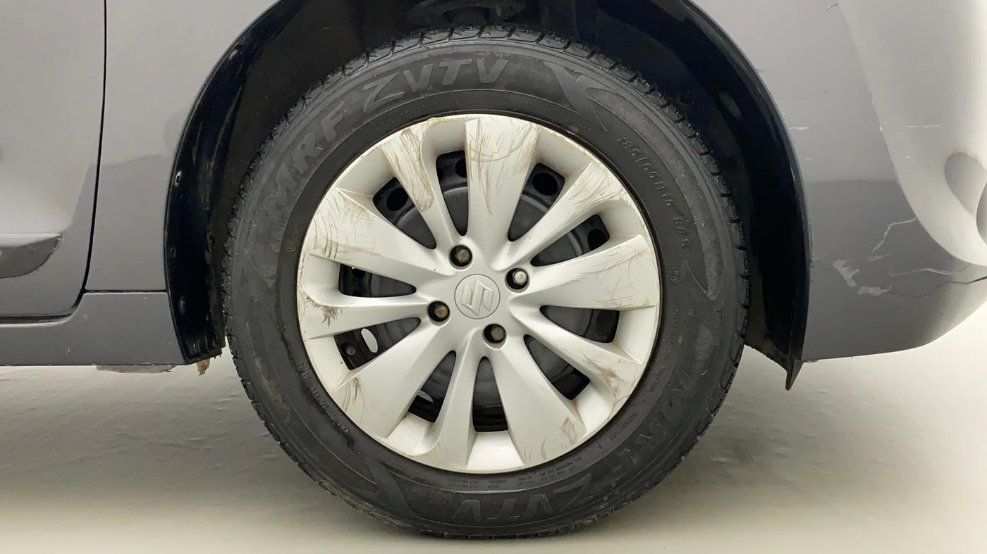 2015 Maruti Baleno DELTA PETROL 1.2, Petrol, Manual, 93,509 km, Right Front Wheel