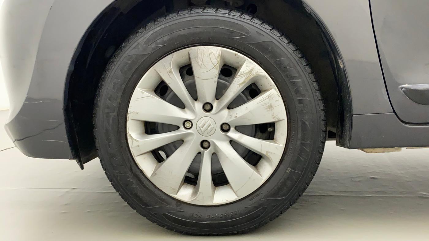 2015 Maruti Baleno DELTA PETROL 1.2, Petrol, Manual, 93,509 km, Left Front Wheel