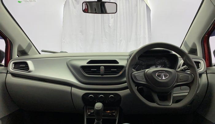2021 Tata ALTROZ XE PETROL, Petrol, Manual, 17,636 km, Dashboard