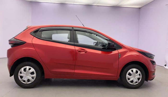 2021 Tata ALTROZ XE PETROL, Petrol, Manual, 17,636 km, Right Side View