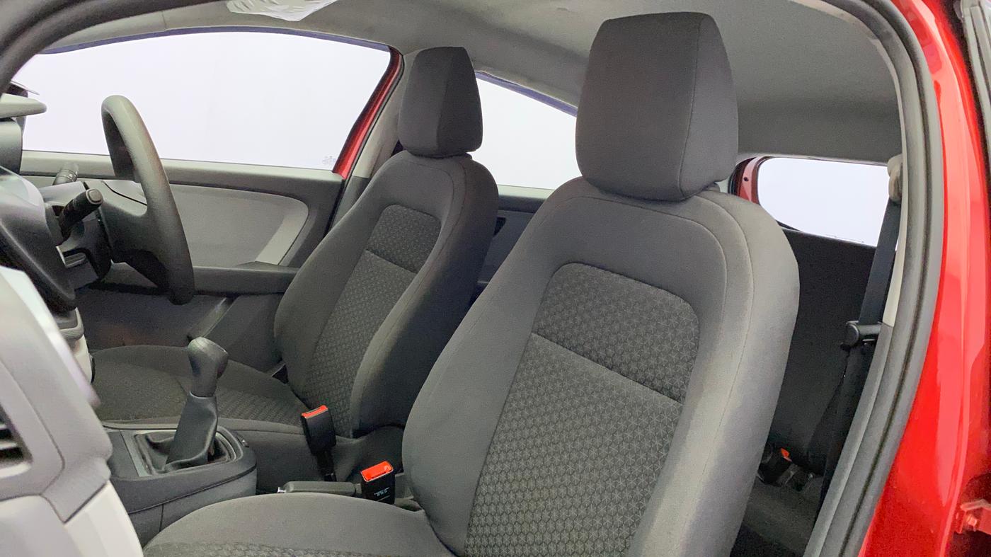 2021 Tata ALTROZ XE PETROL, Petrol, Manual, 17,636 km, Right Side Front Door Cabin