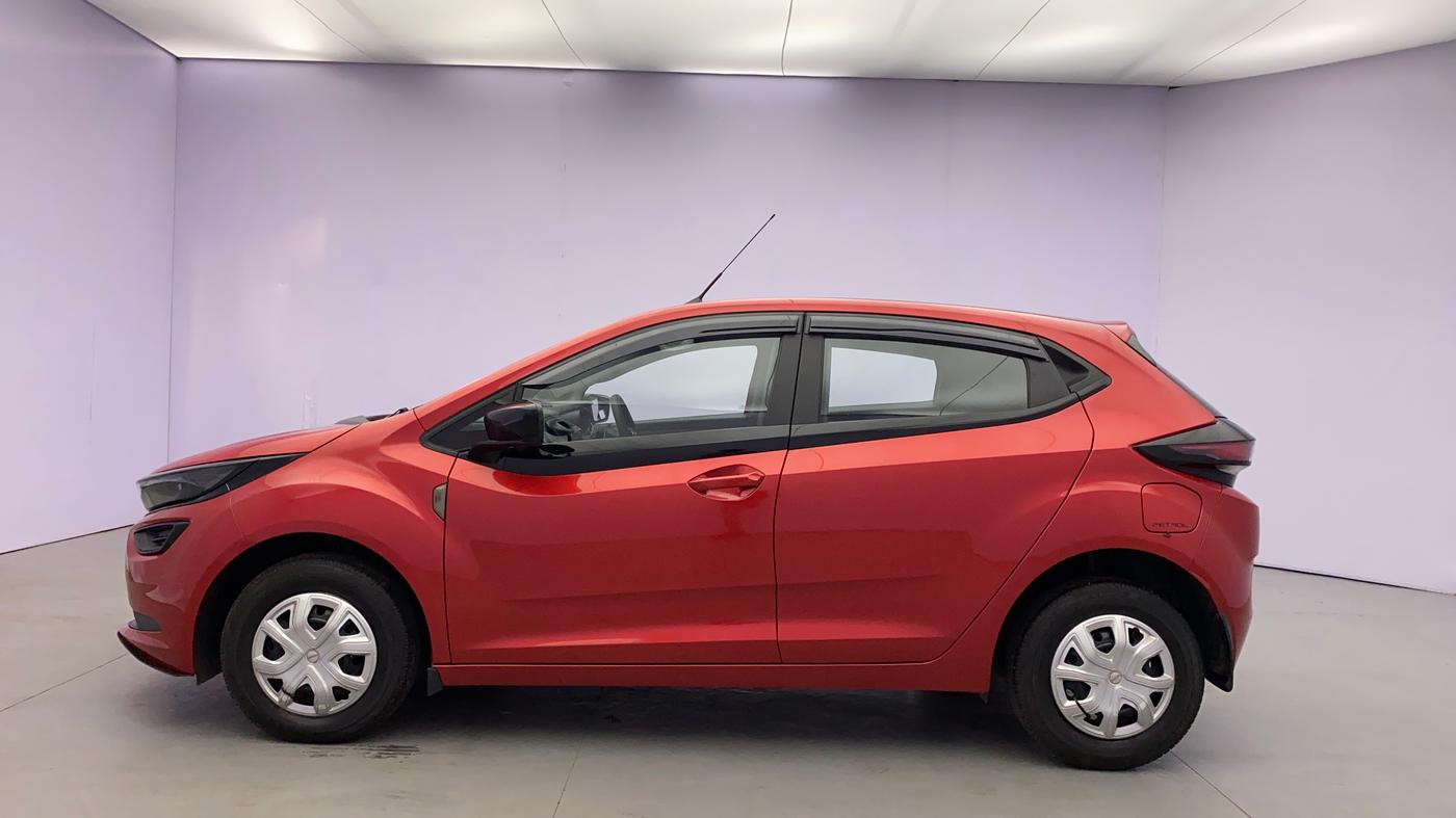 2021 Tata ALTROZ XE PETROL, Petrol, Manual, 17,636 km, Left Side