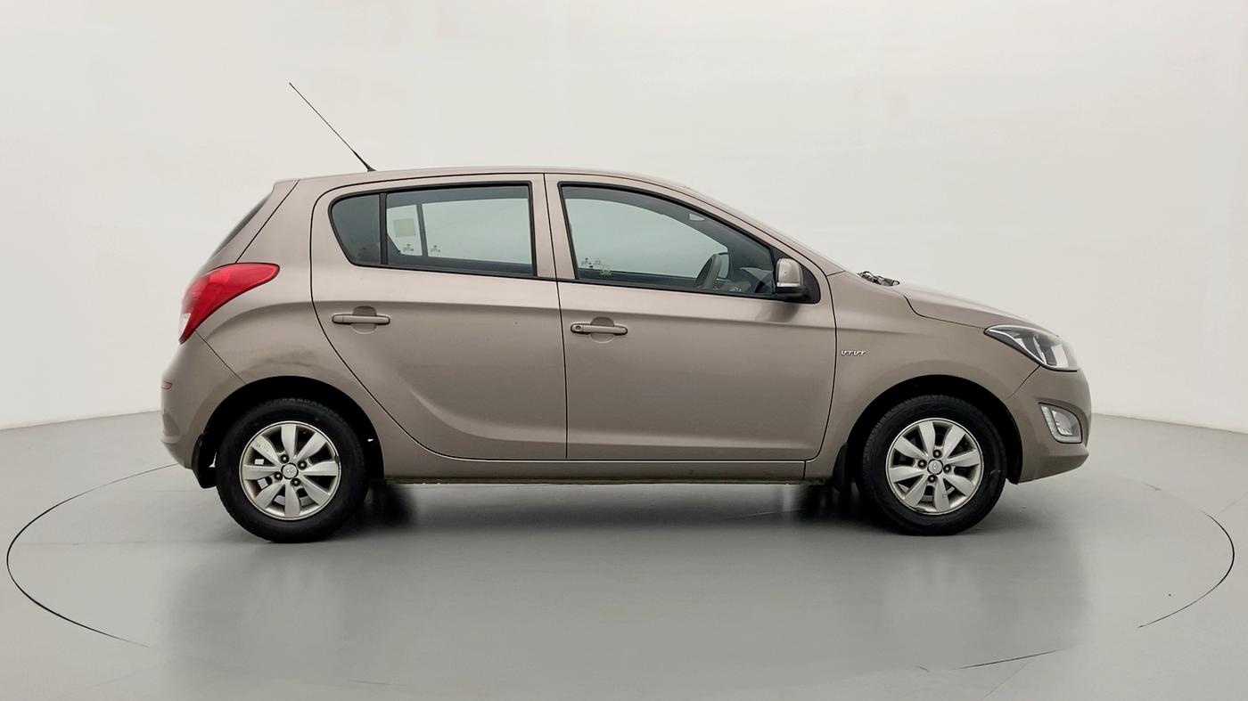 2014 Hyundai i20 SPORTZ 1.2 VTVT, Petrol, Manual, 52,015 km, Right Side View