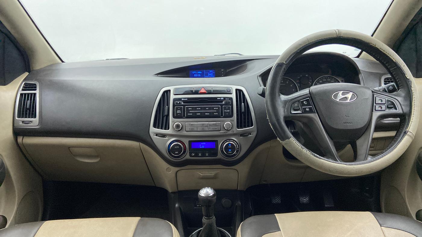 2014 Hyundai i20 SPORTZ 1.2 VTVT, Petrol, Manual, 52,015 km, Dashboard