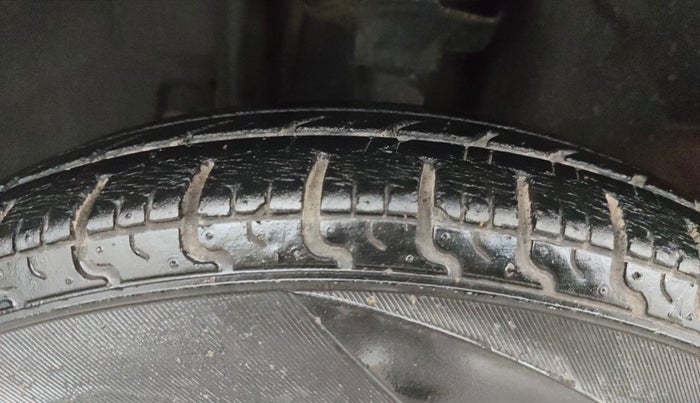 2018 Renault Kwid RXT 1.0 AMT (O), Petrol, Automatic, 53,239 km, Left Front Tyre Tread