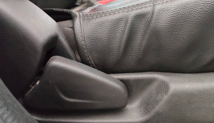 2018 Renault Kwid RXT 1.0 AMT (O), Petrol, Automatic, 53,239 km, Driver Side Adjustment Panel