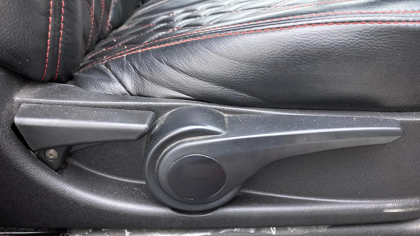 2019 Tata Tiago XZ PLUS DUAL TONE DIESEL, Diesel, Manual, 51,729 km, Driver Side Adjustment Panel