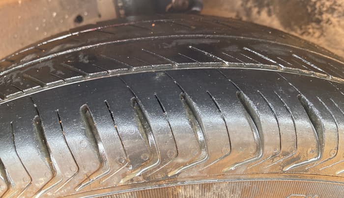 2015 Maruti Celerio ZXI AMT, Petrol, Automatic, 58,393 km, Left Front Tyre Tread