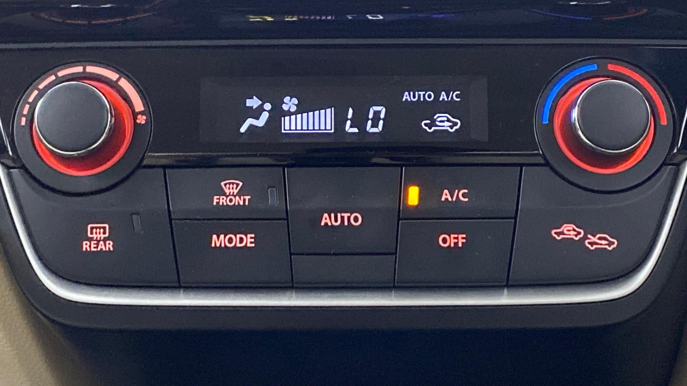 2017 Maruti Dzire ZXI Plus, Petrol, Manual, 24,786 km, Automatic Climate Control