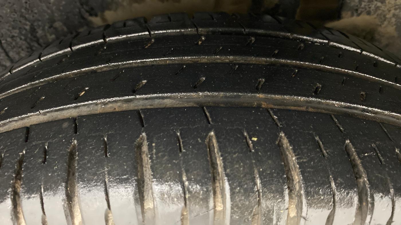 2017 Maruti Dzire ZXI Plus, Petrol, Manual, 24,786 km, Left Rear Tyre Tread