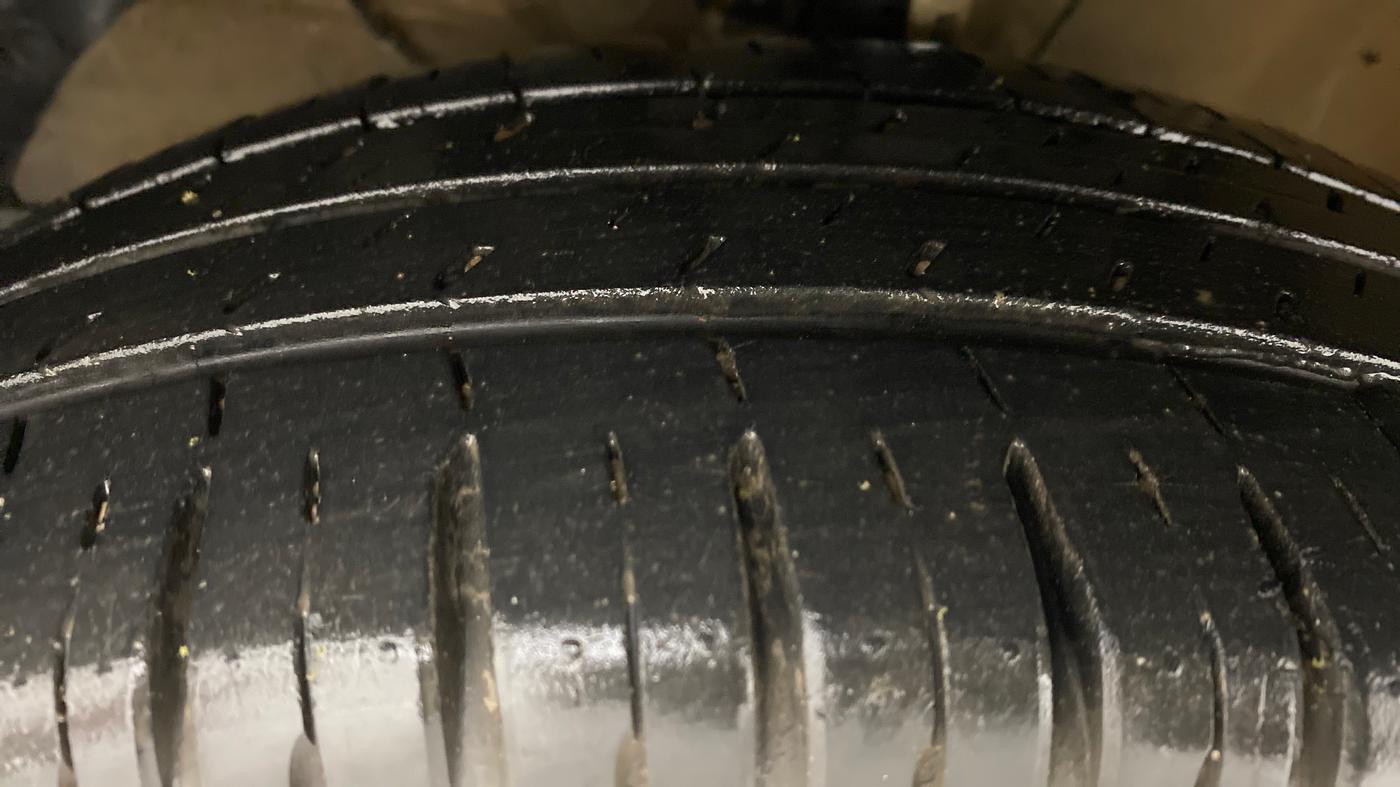 2017 Maruti Dzire ZXI Plus, Petrol, Manual, 24,786 km, Left Front Tyre Tread