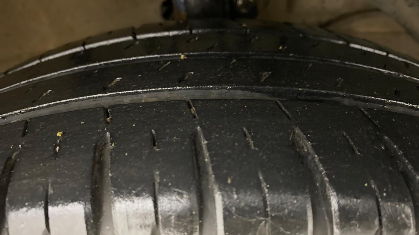 2017 Maruti Dzire ZXI Plus, Petrol, Manual, 24,786 km, Right Front Tyre Tread