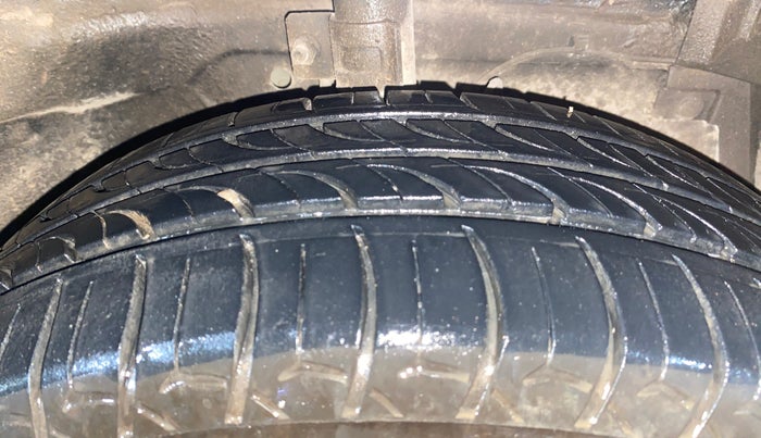 2017 Maruti Swift Dzire ZDI AMT, Diesel, Automatic, 57,076 km, Right Front Tyre Tread