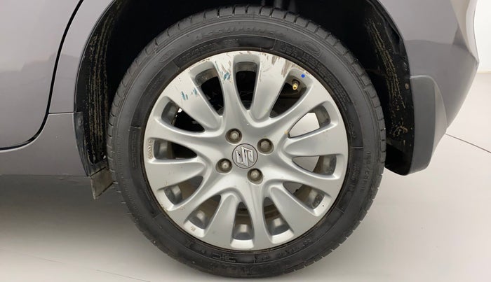 2016 Maruti Baleno ZETA PETROL 1.2, Petrol, Manual, 1,07,835 km, Left Rear Wheel