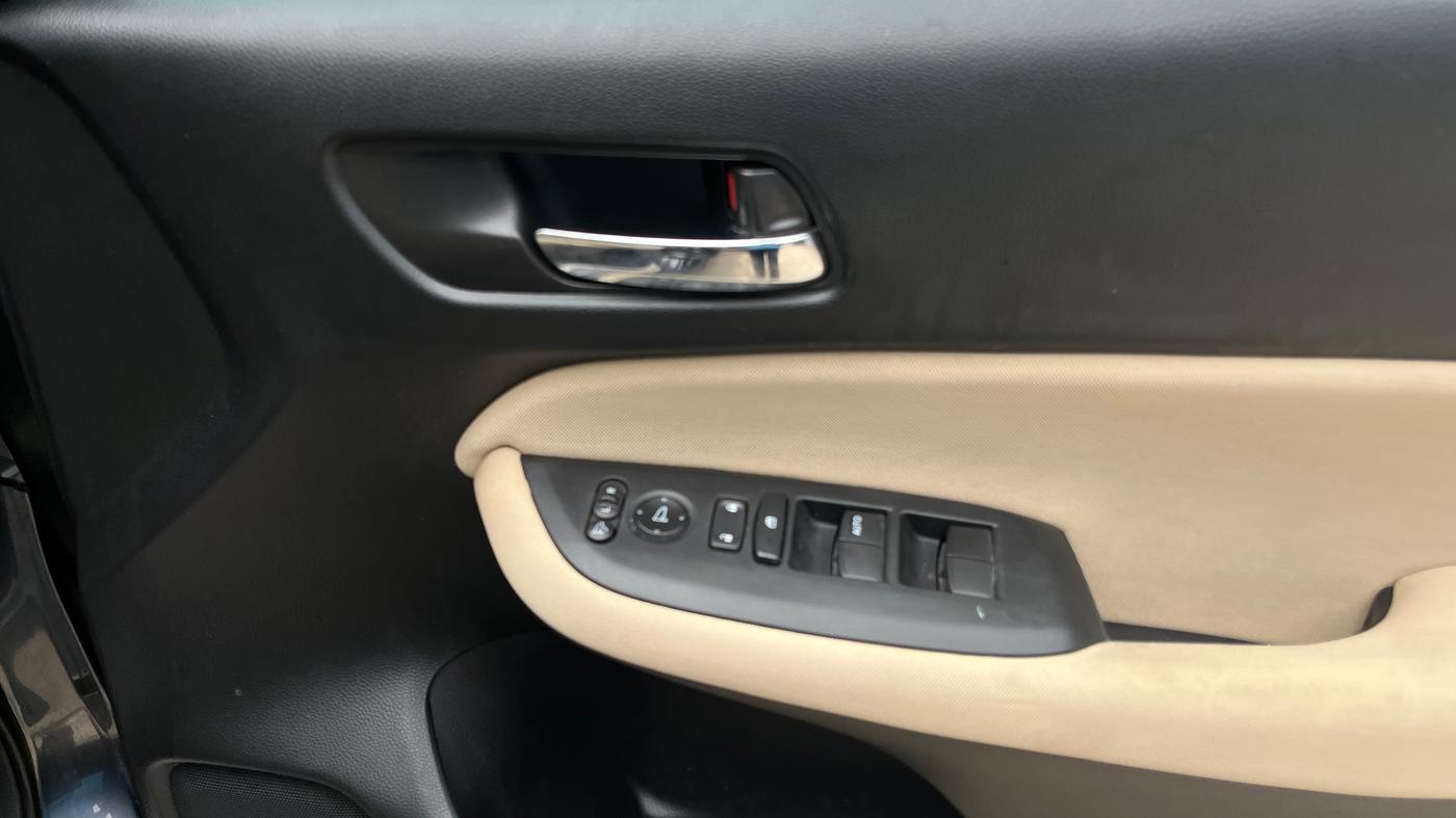2022 Honda City 1.5L I-VTEC VX CVT, Petrol, Automatic, 30,495 km, Driver Side Door Panels Control