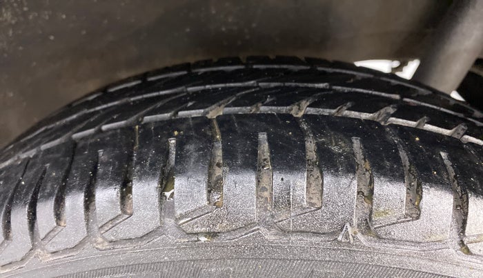 2014 Maruti Wagon R Stingray VXI, Petrol, Manual, 56,367 km, Left Rear Tyre Tread