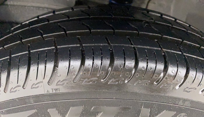 2021 Maruti S PRESSO VXI PLUS, Petrol, Manual, 121 km, Left Front Tyre Tread