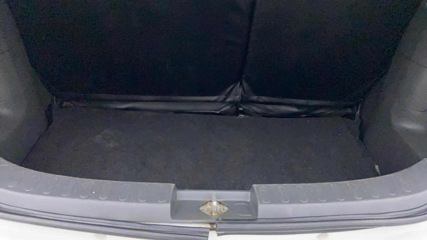 2014 Maruti Ritz ZXI, Petrol, Manual, 35,977 km, Boot Inside
