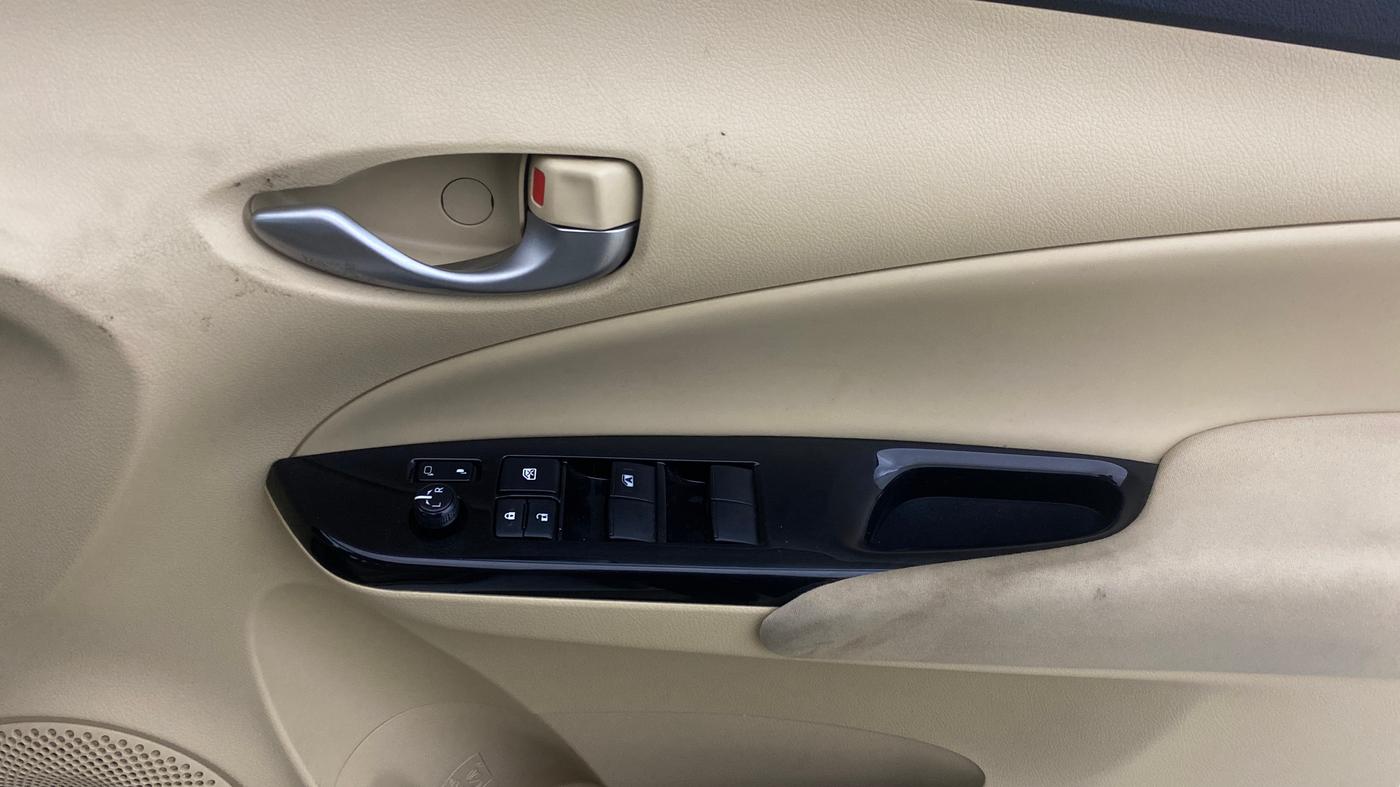 2018 Toyota YARIS G CVT, Petrol, Automatic, 44,257 km, Driver Side Door Panels Control