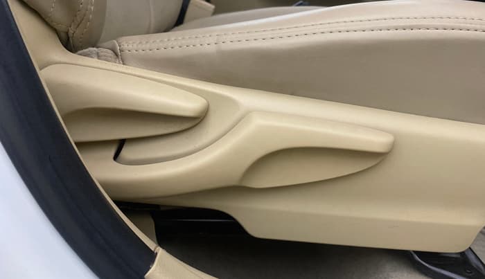 2018 Toyota YARIS G CVT, Petrol, Automatic, 43,796 km, Driver Side Adjustment Panel