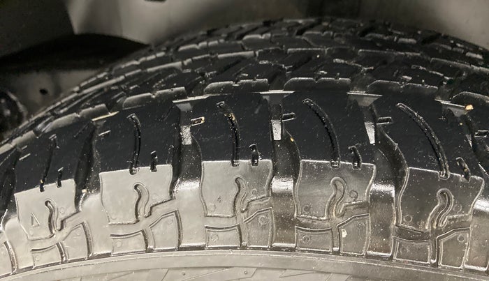 2021 Mahindra Thar LX PETROL HT 4WD AT, Petrol, Automatic, 17,820 km, Left Rear Tyre Tread