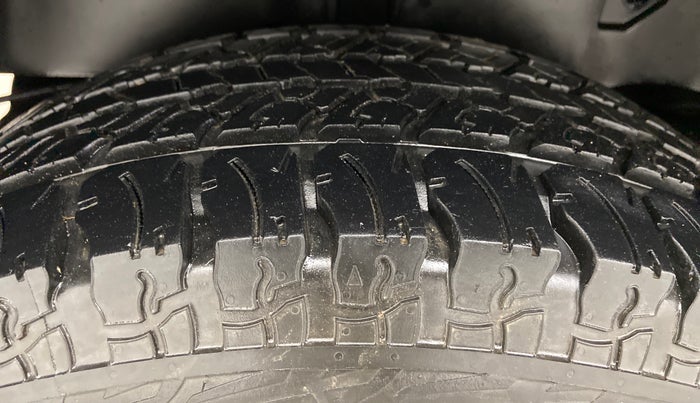 2021 Mahindra Thar LX PETROL HT 4WD AT, Petrol, Automatic, 17,820 km, Right Rear Tyre Tread