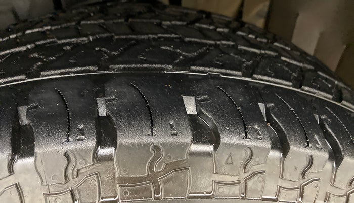 2021 Mahindra Thar LX PETROL HT 4WD AT, Petrol, Automatic, 17,820 km, Left Front Tyre Tread