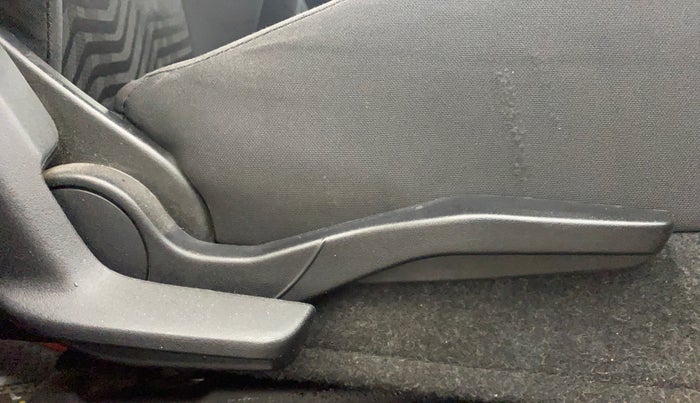 2023 Maruti Swift ZXI PLUS AMT DUAL TONE, Petrol, Automatic, 19,429 km, Driver Side Adjustment Panel