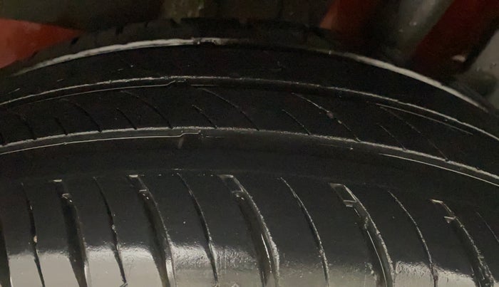 2023 Maruti Swift ZXI PLUS AMT DUAL TONE, Petrol, Automatic, 19,429 km, Left Rear Tyre Tread