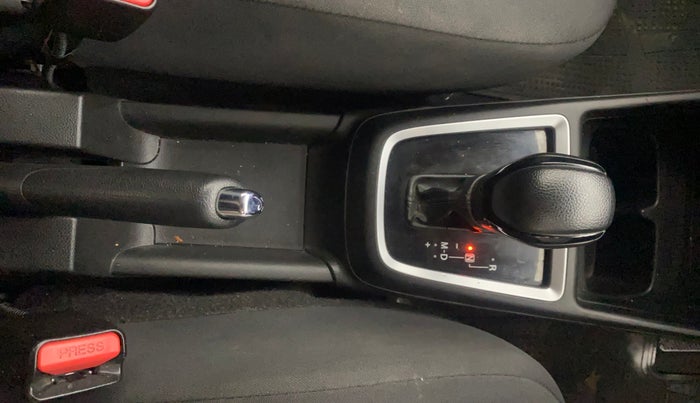 2023 Maruti Swift ZXI PLUS AMT DUAL TONE, Petrol, Automatic, 19,429 km, Gear Lever