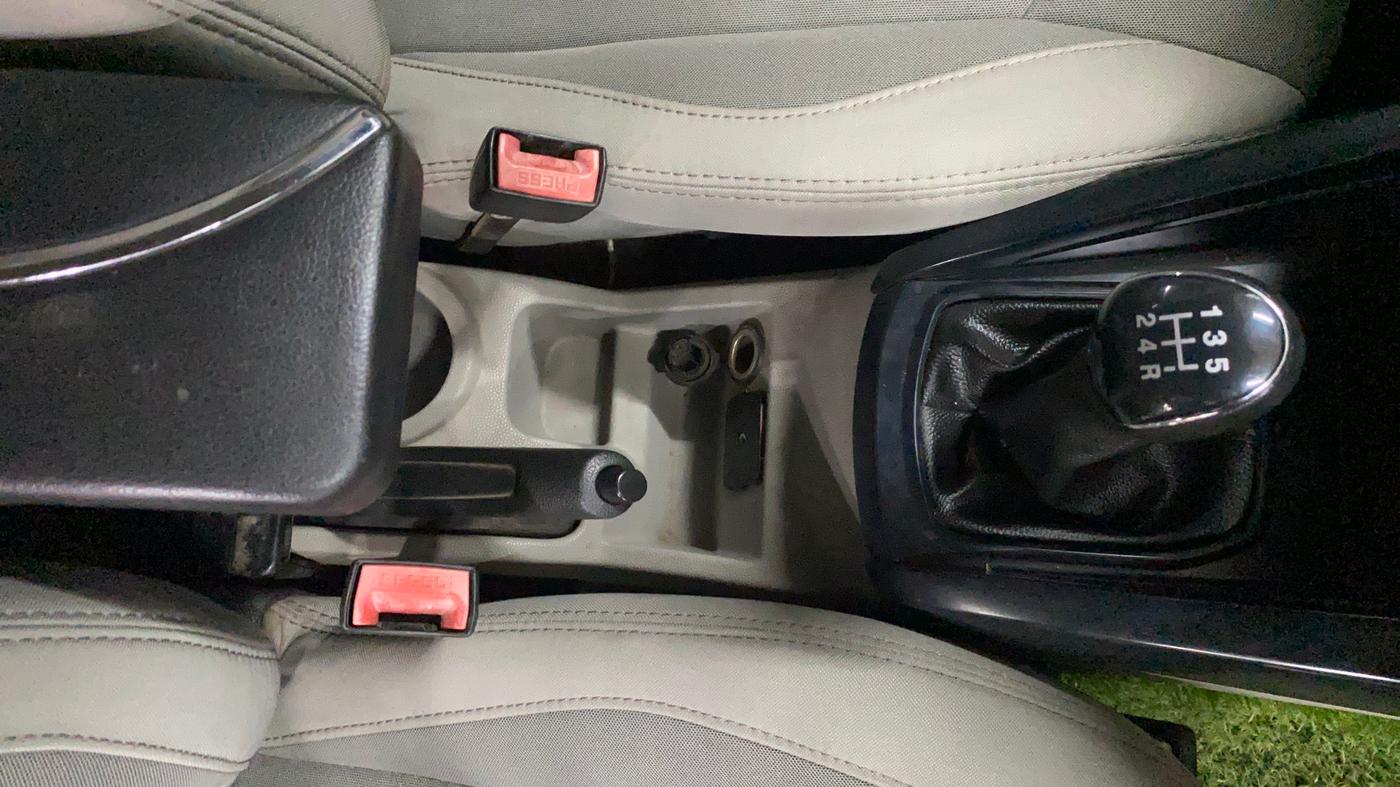 2017 Ford Ecosport TREND 1.5L DIESEL, Diesel, Manual, 98,691 km, Gear Lever