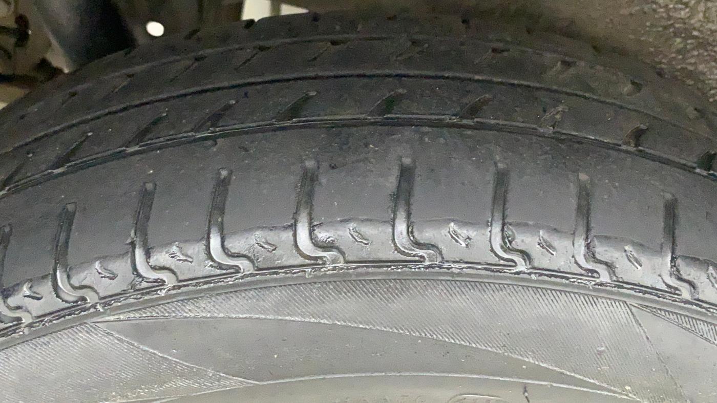 2017 Maruti Wagon R 1.0 VXI+ AMT, Petrol, Automatic, 41,010 km, Right Rear Tyre Tread