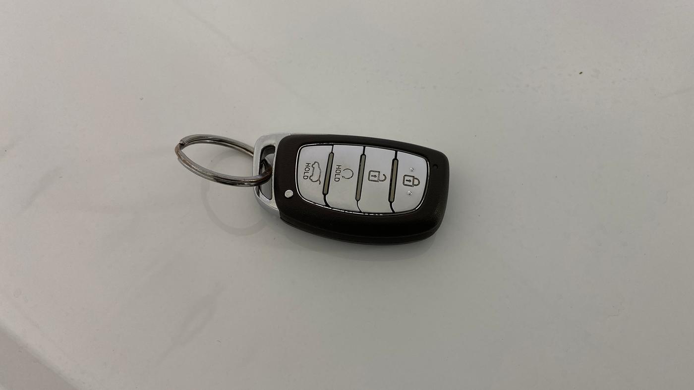 2023 Hyundai ALCAZAR  Signature (O) AE 7Str Diesel AT, Diesel, Automatic, 74,379 km, Key Close Up