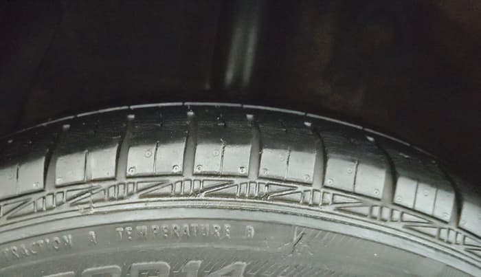 2014 Hyundai Xcent S (O) 1.2, Petrol, Manual, 65,402 km, Right Rear Tyre Tread