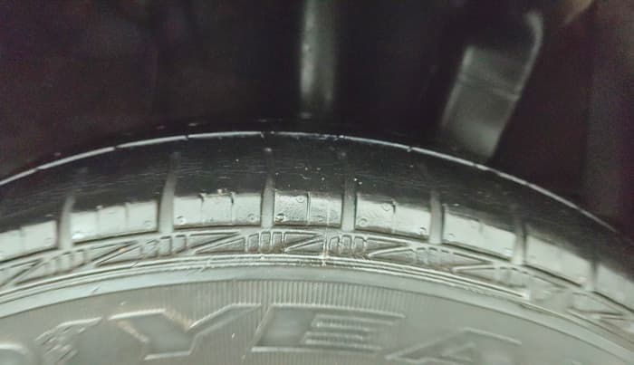2014 Hyundai Xcent S (O) 1.2, Petrol, Manual, 65,402 km, Left Rear Tyre Tread