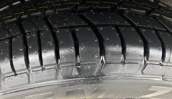 2015 Maruti Celerio VXI AMT, Petrol, Automatic, 92,649 km, Right Rear Tyre Tread